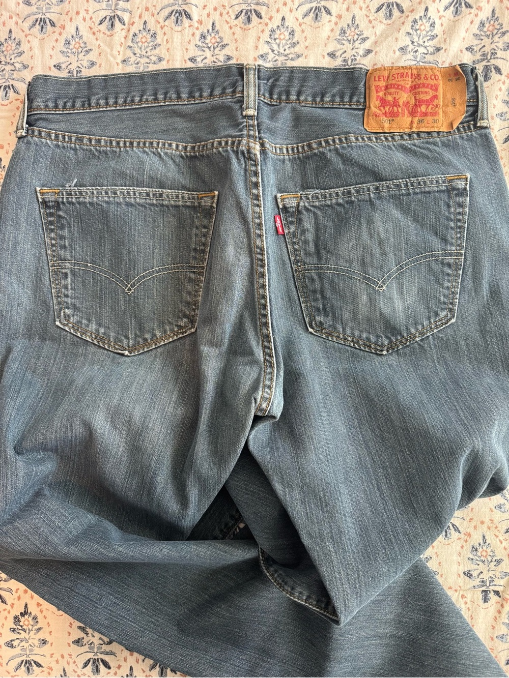 Levi's 501 Original Fit Men's Jeans W36 L30 Medium Wash Button Fly